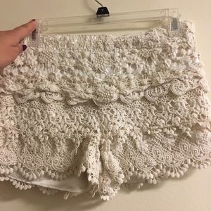 Hippie Laundry ruffled lace shorts